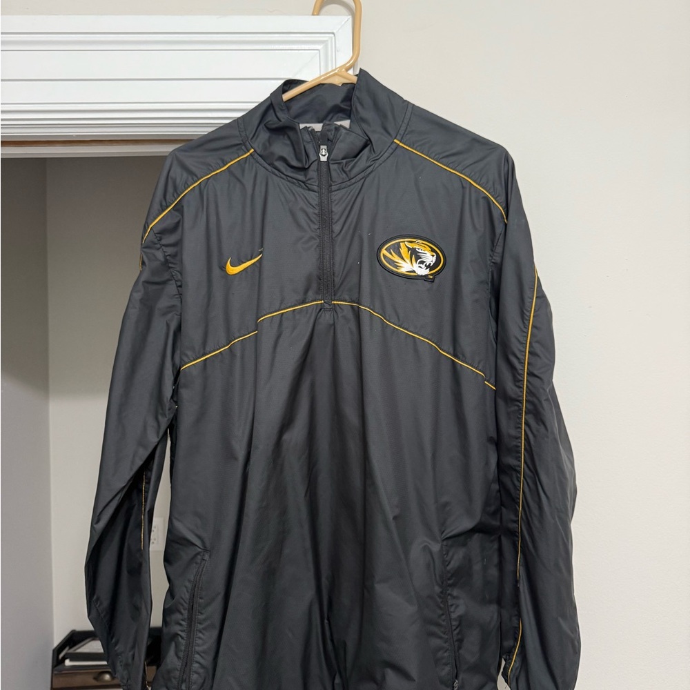 Nike Men's Black Windbreaker with Yellow Details